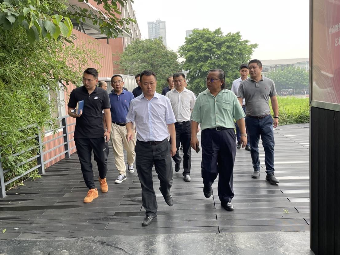 成都市龙潭新经济产业功能区管理委员会领导莅临西南财